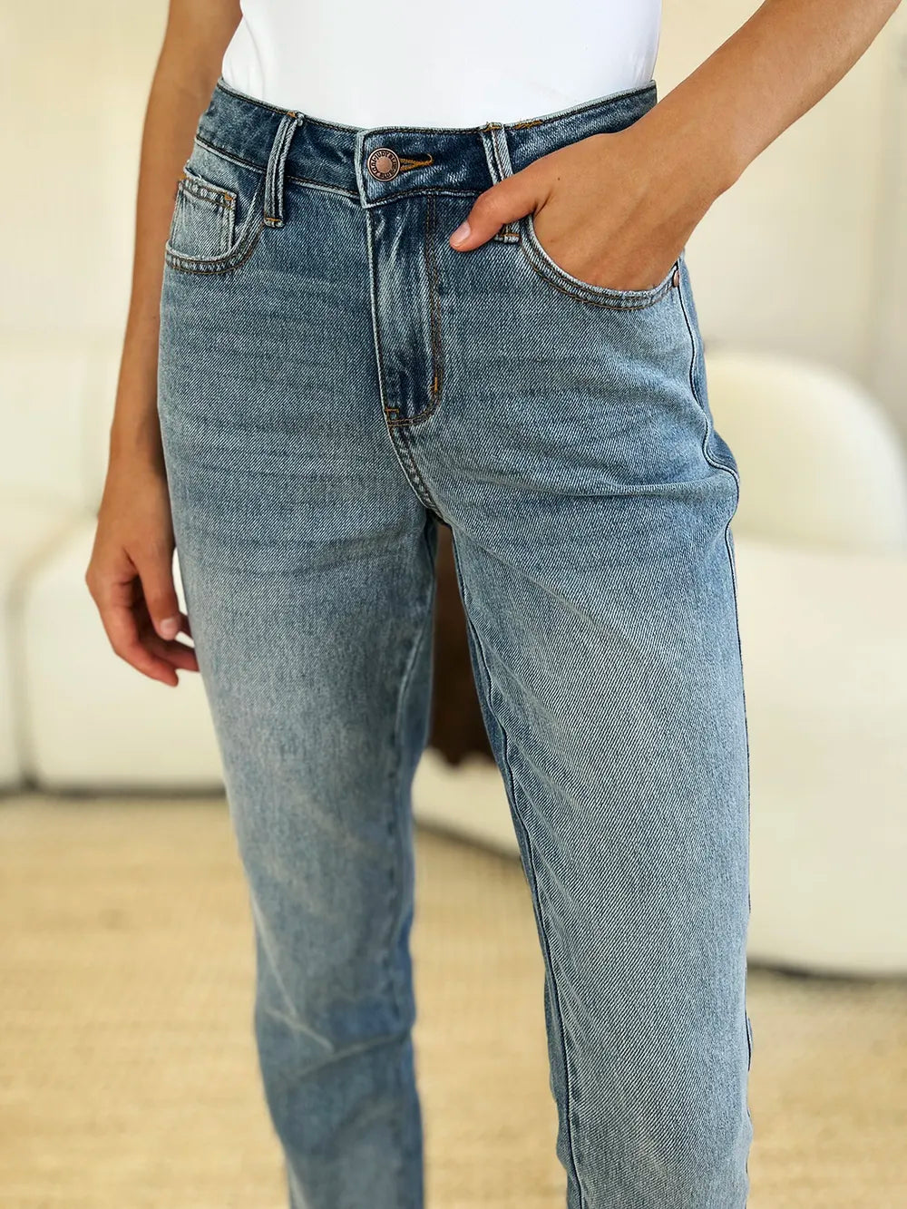 Release-Hem Jeans