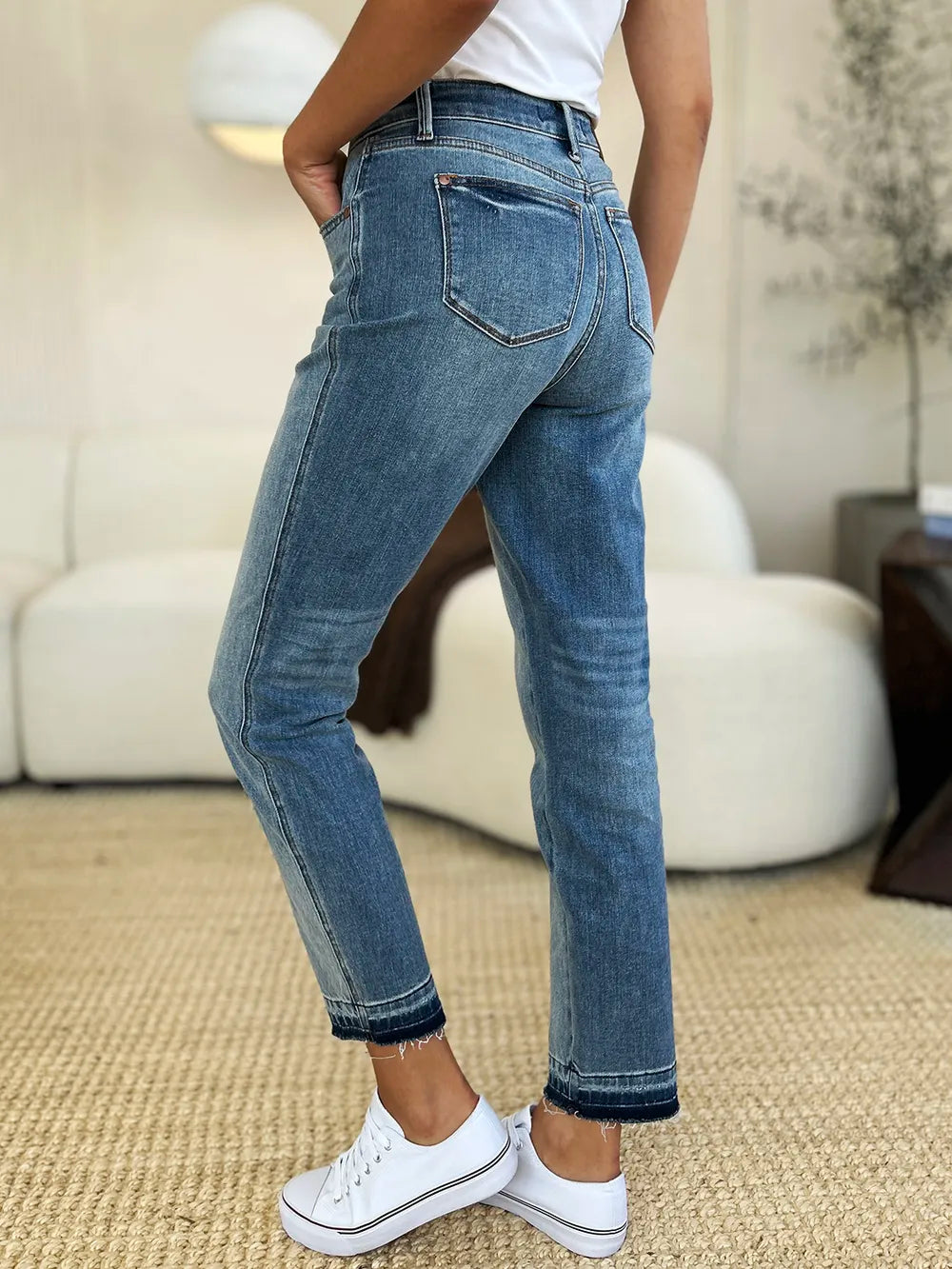 Release-Hem Jeans