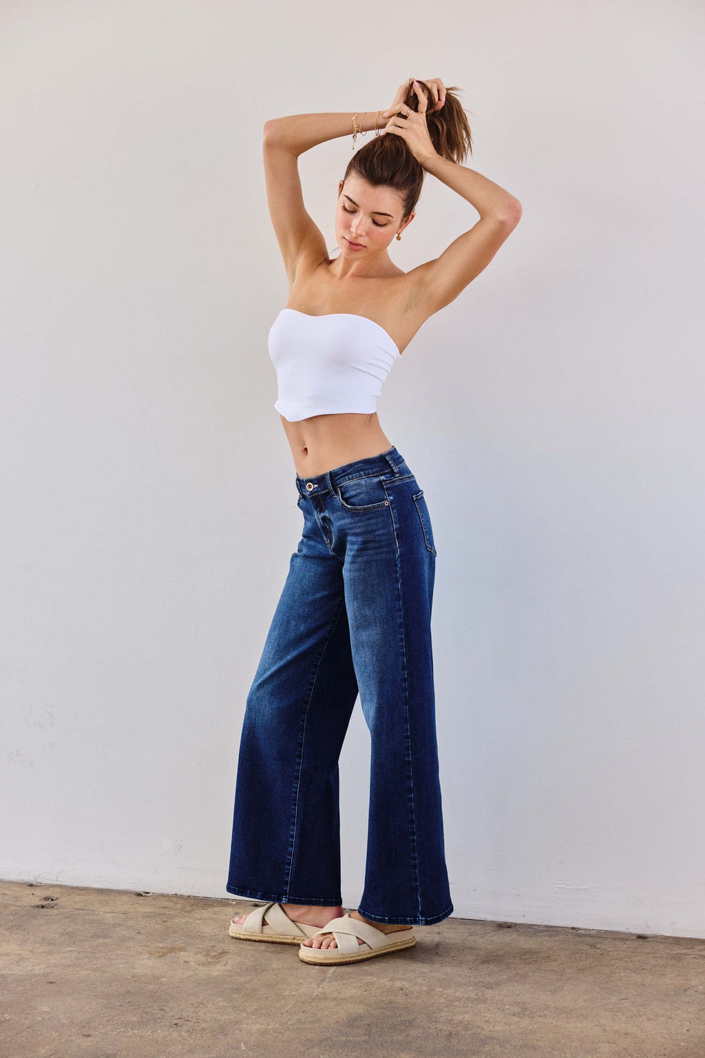 Low Waist Relaxed Wide Leg Jeans — additional view 2