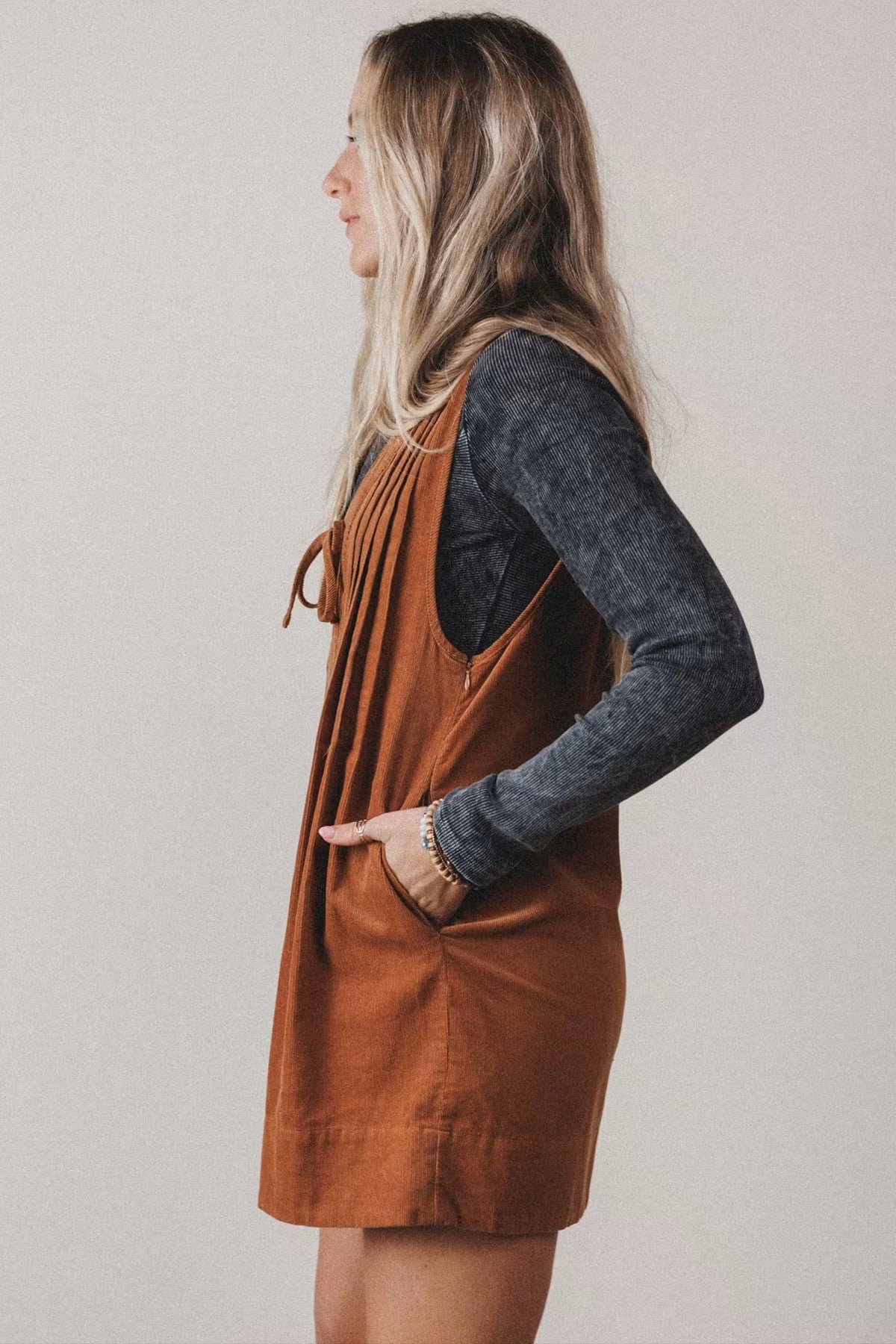 Solid Tie V-Neck Sleeveless Corduroy Romper — additional view 8