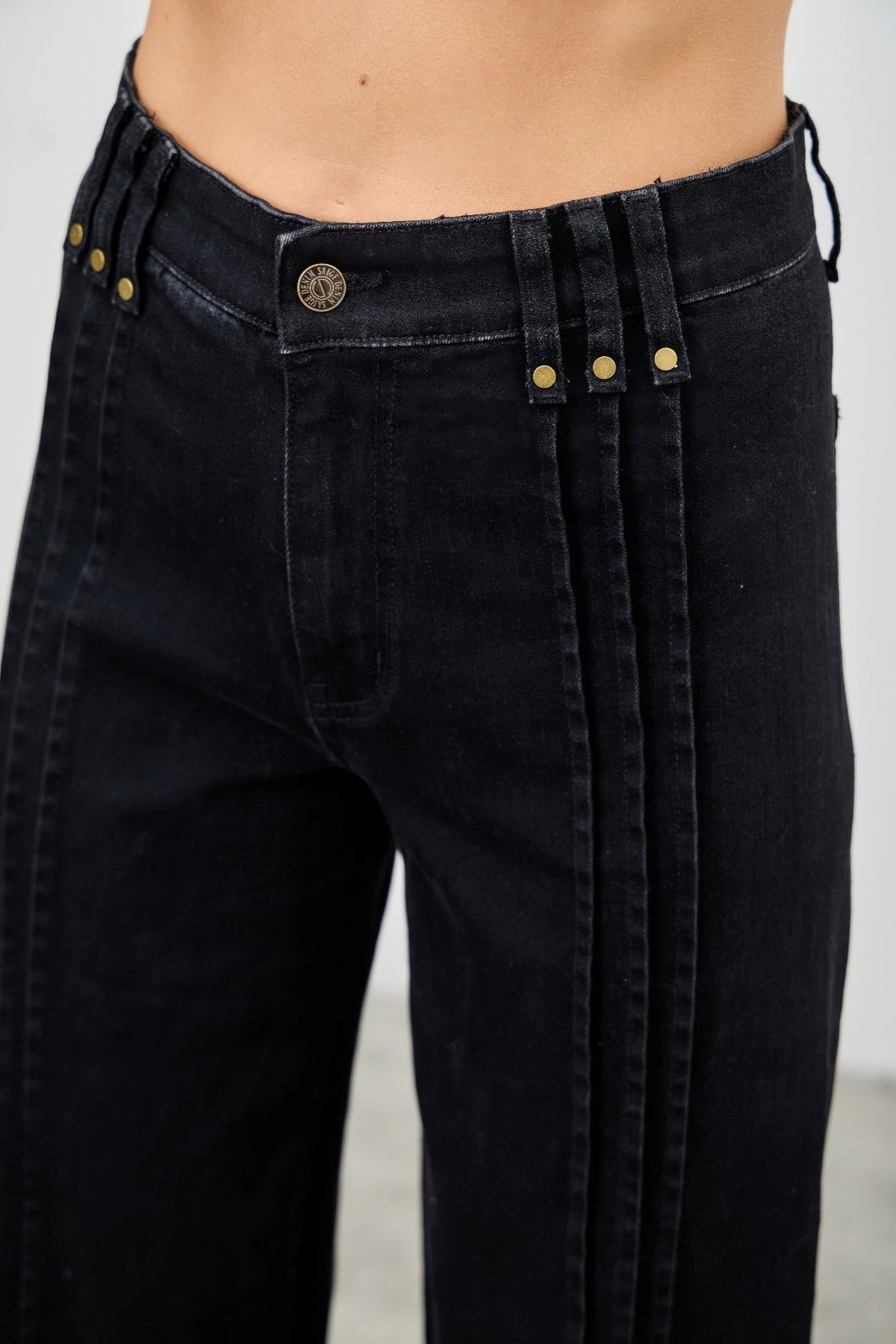 Front-Pleat Straight Jeans — additional view 9
