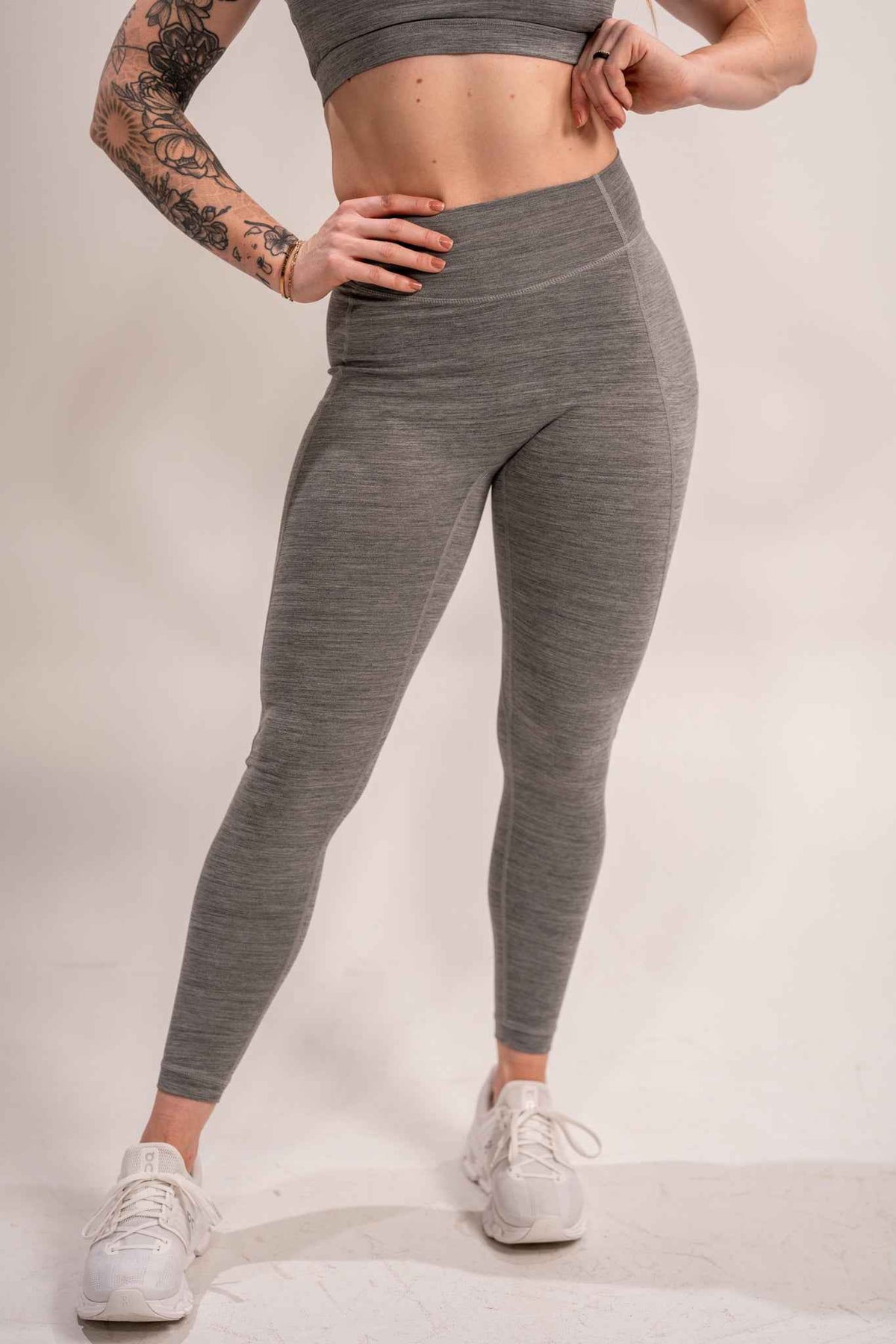 DEBUT MEGA-HIGH-RISE LEGGING